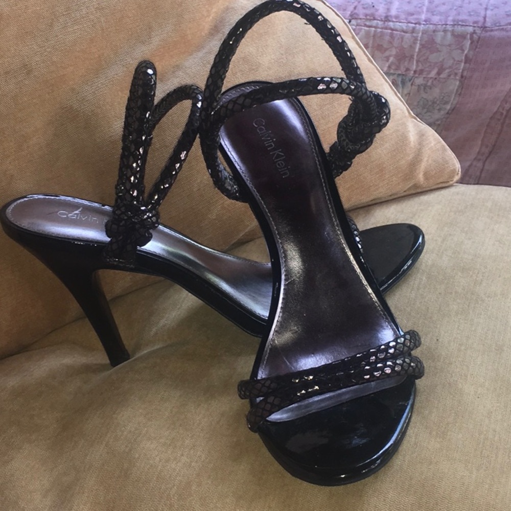 Calvin Klein sandal 7 1/2